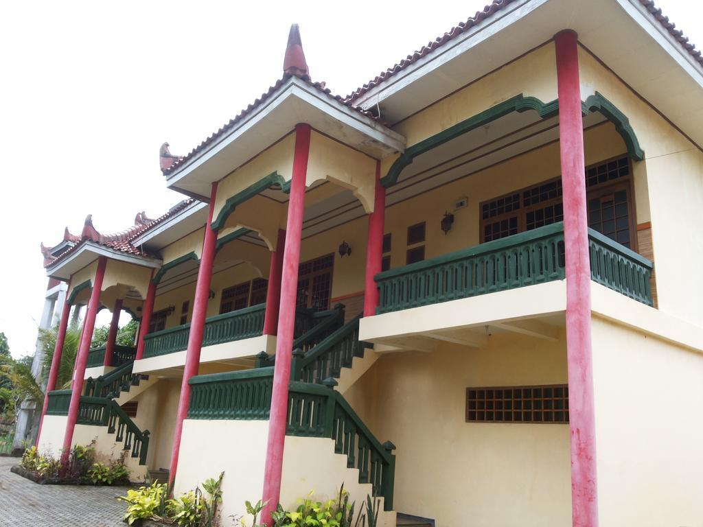Pasir Putih Resort Bengkulu Esterno foto