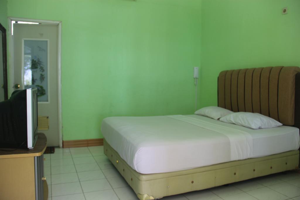 Pasir Putih Resort Bengkulu Esterno foto